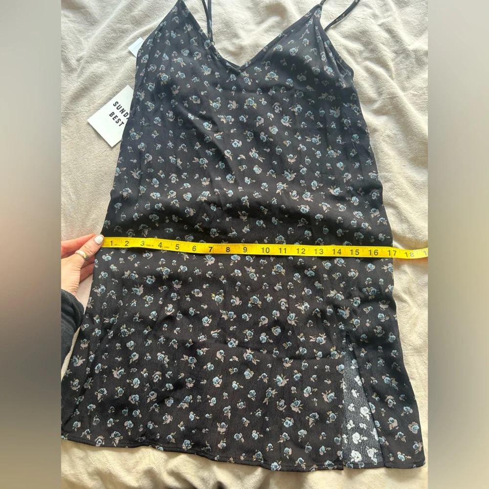 NWT Aritzia sunday best Remi dress - Picture 4 of 8